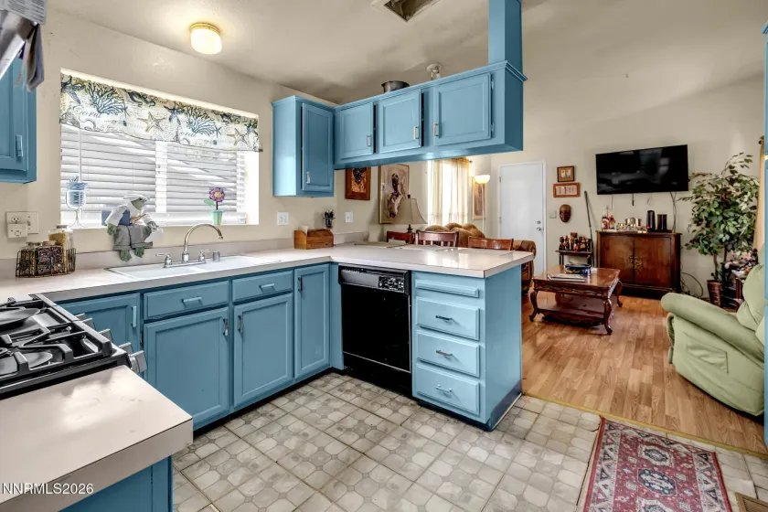 55 Cour De La Cedrant, Sparks, Nevada 89434, 3 Bedrooms Bedrooms, ,2 BathroomsBathrooms,Residential,Residential,Cour De La Cedrant,260005463