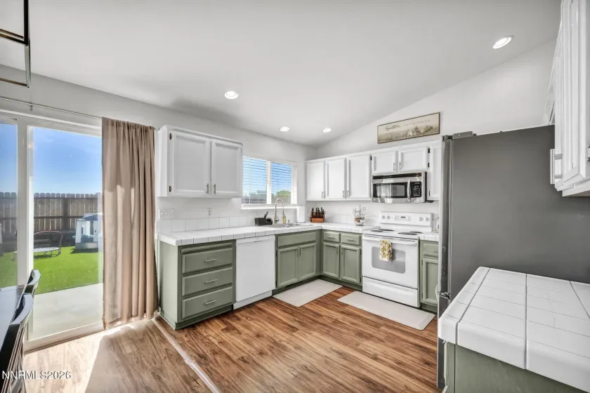 111 Relief Springs, Fernley, Nevada 89408, 3 Bedrooms Bedrooms, ,2 BathroomsBathrooms,Residential,Residential,Relief Springs,260005470