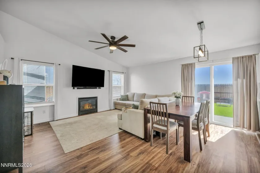 111 Relief Springs, Fernley, Nevada 89408, 3 Bedrooms Bedrooms, ,2 BathroomsBathrooms,Residential,Residential,Relief Springs,260005470
