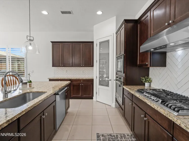 11682 Vista Park, Sparks, Nevada 89441, 3 Bedrooms Bedrooms, ,3 BathroomsBathrooms,Residential,Residential,Vista Park,260005471