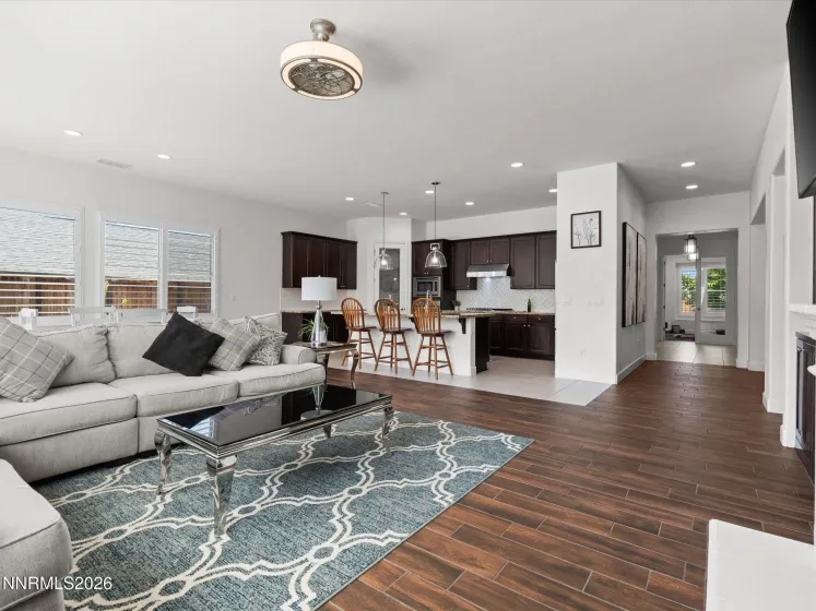 11682 Vista Park, Sparks, Nevada 89441, 3 Bedrooms Bedrooms, ,3 BathroomsBathrooms,Residential,Residential,Vista Park,260005471