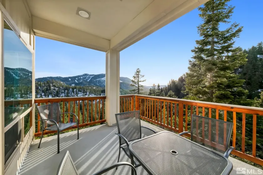 332 Barton, Stateline, Nevada 89449, 6 Bedrooms Bedrooms, ,4 BathroomsBathrooms,Residential,Residential,Barton,260005473