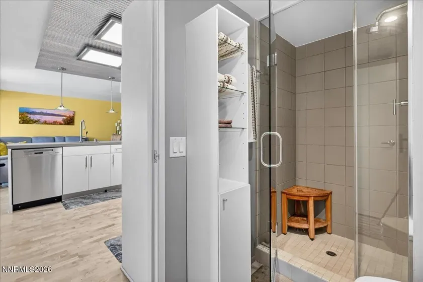255 Sierra, Reno, Nevada 89501, 2 Bedrooms Bedrooms, ,3 BathroomsBathrooms,Residential,Residential,Sierra,260005474
