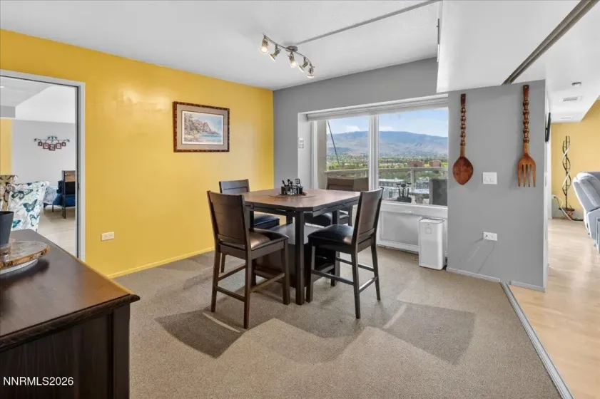 255 Sierra, Reno, Nevada 89501, 2 Bedrooms Bedrooms, ,3 BathroomsBathrooms,Residential,Residential,Sierra,260005474