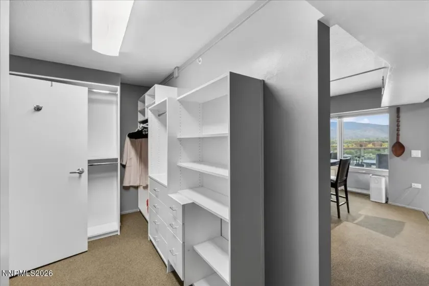 255 Sierra, Reno, Nevada 89501, 2 Bedrooms Bedrooms, ,3 BathroomsBathrooms,Residential,Residential,Sierra,260005474