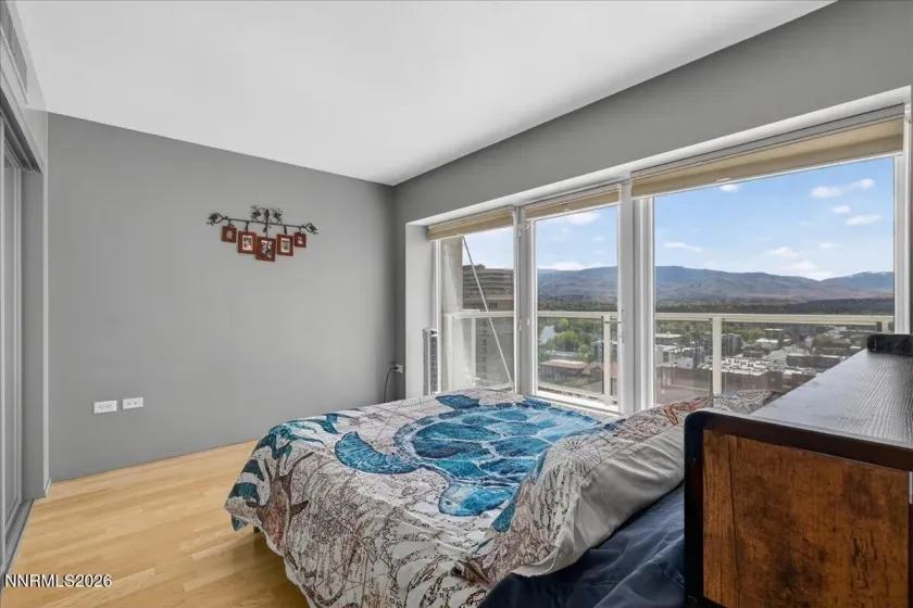 255 Sierra, Reno, Nevada 89501, 2 Bedrooms Bedrooms, ,3 BathroomsBathrooms,Residential,Residential,Sierra,260005474