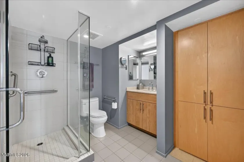 255 Sierra, Reno, Nevada 89501, 2 Bedrooms Bedrooms, ,3 BathroomsBathrooms,Residential,Residential,Sierra,260005474