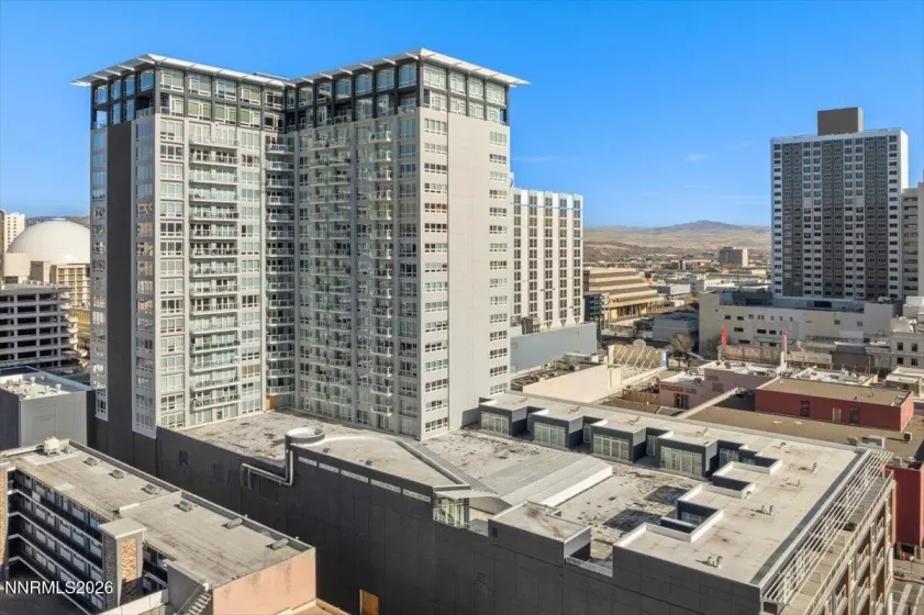 255 Sierra, Reno, Nevada 89501, 2 Bedrooms Bedrooms, ,3 BathroomsBathrooms,Residential,Residential,Sierra,260005474