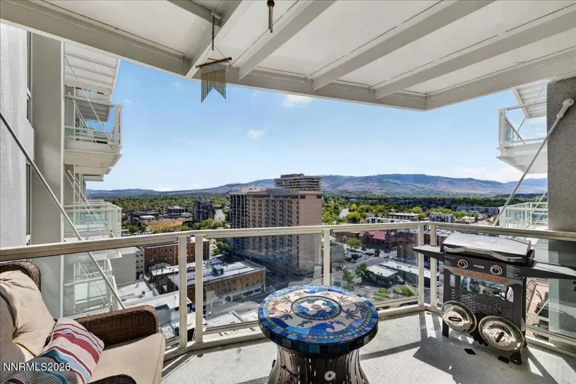 255 Sierra, Reno, Nevada 89501, 2 Bedrooms Bedrooms, ,3 BathroomsBathrooms,Residential,Residential,Sierra,260005474