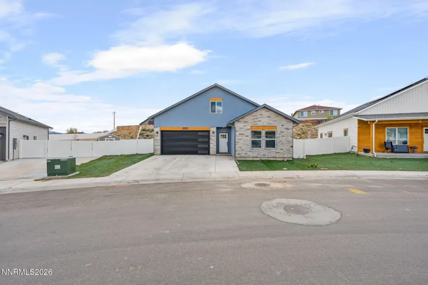 2605 Platinum, Elko, Nevada 89801, 5 Bedrooms Bedrooms, ,3 BathroomsBathrooms,Residential,Residential,Platinum,260005472