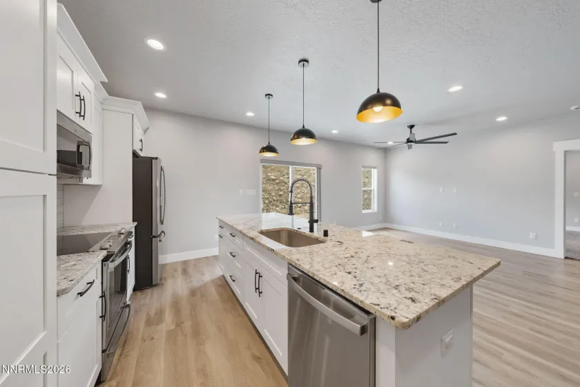 2605 Platinum, Elko, Nevada 89801, 5 Bedrooms Bedrooms, ,3 BathroomsBathrooms,Residential,Residential,Platinum,260005472