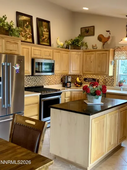 1530 Moss, Gardnerville, Nevada 89410, 3 Bedrooms Bedrooms, ,3 BathroomsBathrooms,Residential,Residential,Moss,260005477