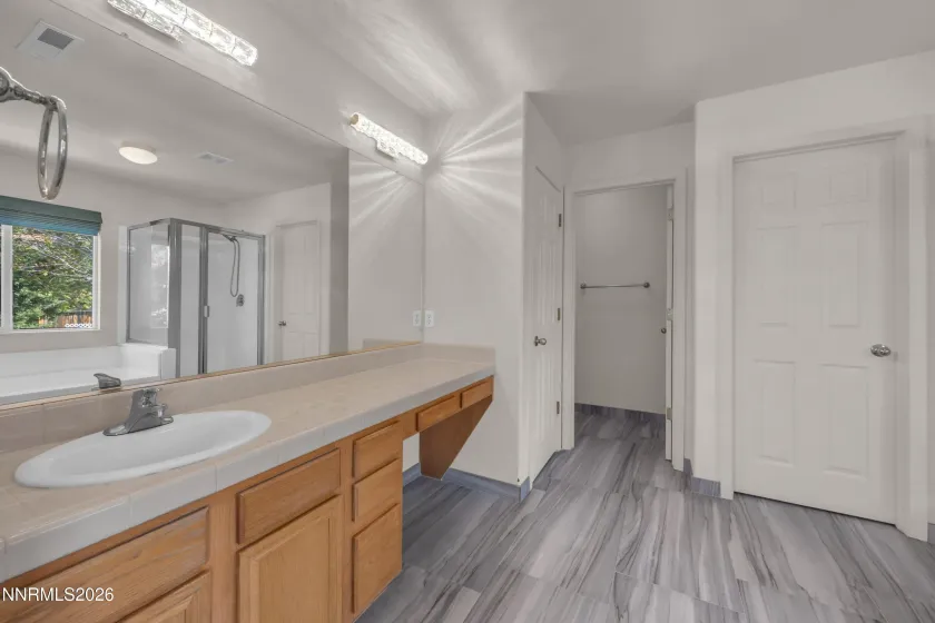 4065 Kings Row, Reno, Nevada 89503, 4 Bedrooms Bedrooms, ,3 BathroomsBathrooms,Residential,Residential,Kings Row,260005478