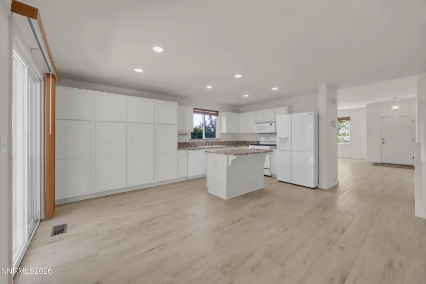 4065 Kings Row, Reno, Nevada 89503, 4 Bedrooms Bedrooms, ,3 BathroomsBathrooms,Residential,Residential,Kings Row,260005478
