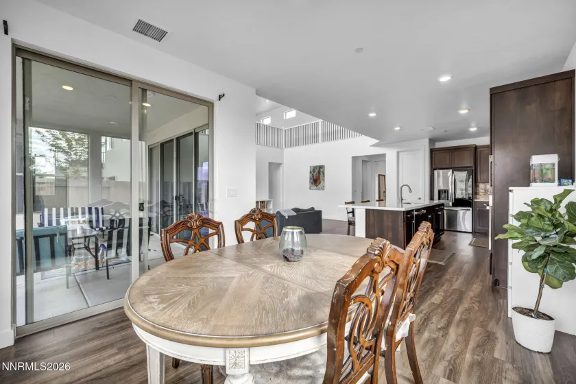 2926 Earthstone, Sparks, Nevada 89436, 4 Bedrooms Bedrooms, ,3 BathroomsBathrooms,Residential,Residential,Earthstone,260005483