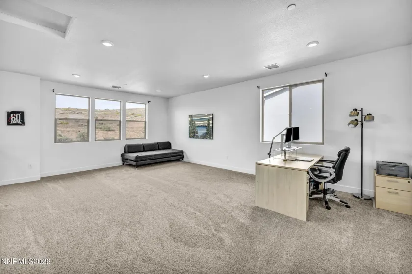 2926 Earthstone, Sparks, Nevada 89436, 4 Bedrooms Bedrooms, ,3 BathroomsBathrooms,Residential,Residential,Earthstone,260005483