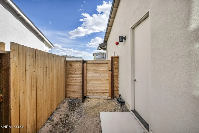 2926 Earthstone, Sparks, Nevada 89436, 4 Bedrooms Bedrooms, ,3 BathroomsBathrooms,Residential,Residential,Earthstone,260005483