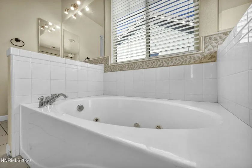 7305 Windswept, Sparks, Nevada 89436, 4 Bedrooms Bedrooms, ,3 BathroomsBathrooms,Residential,Residential,Windswept,260005484