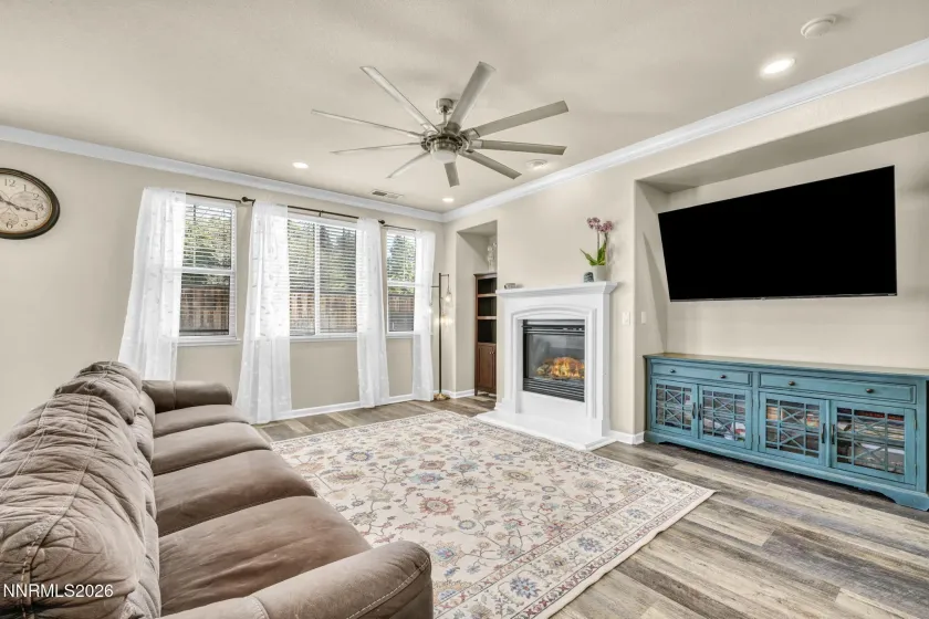 7305 Windswept, Sparks, Nevada 89436, 4 Bedrooms Bedrooms, ,3 BathroomsBathrooms,Residential,Residential,Windswept,260005484