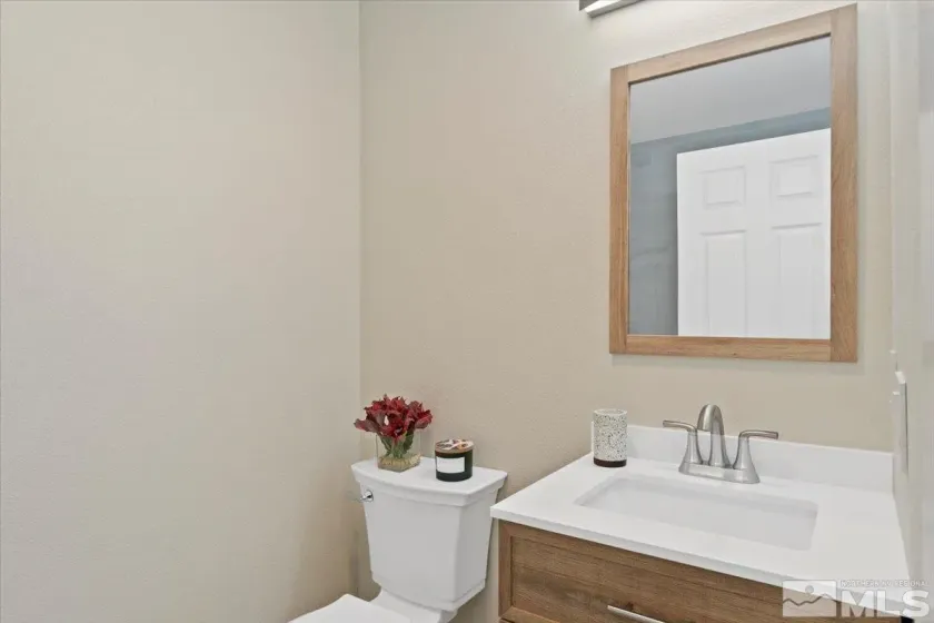 2380 Roundhouse, Sparks, Nevada 89431, 2 Bedrooms Bedrooms, ,2 BathroomsBathrooms,Residential,Residential,Roundhouse,250000058