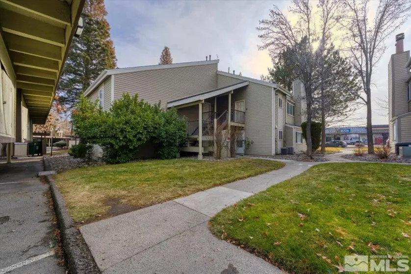 2380 Roundhouse, Sparks, Nevada 89431, 2 Bedrooms Bedrooms, ,2 BathroomsBathrooms,Residential,Residential,Roundhouse,250000058