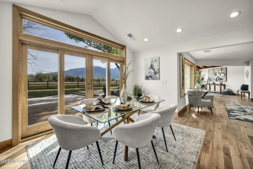 1097 Meadowlark, Gardnerville, Nevada 89460, 5 Bedrooms Bedrooms, ,3 BathroomsBathrooms,Residential,Residential,Meadowlark,260005485