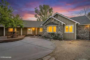 1097 Meadowlark, Gardnerville, Nevada 89460, 5 Bedrooms Bedrooms, ,3 BathroomsBathrooms,Residential,Residential,Meadowlark,260005485