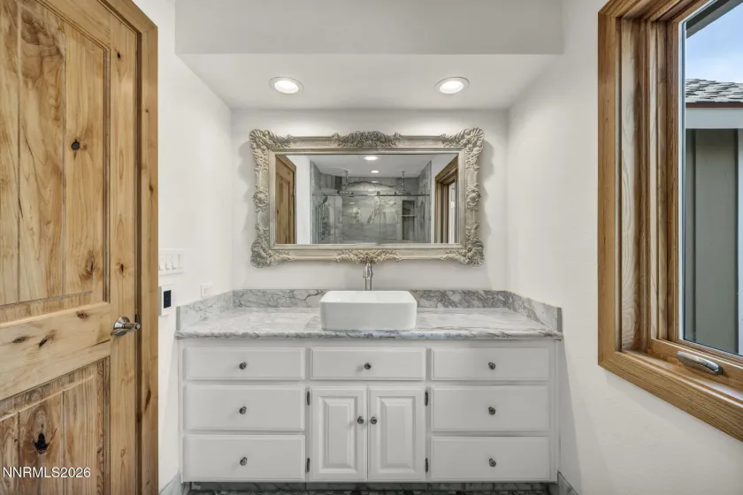 1097 Meadowlark, Gardnerville, Nevada 89460, 5 Bedrooms Bedrooms, ,3 BathroomsBathrooms,Residential,Residential,Meadowlark,260005485