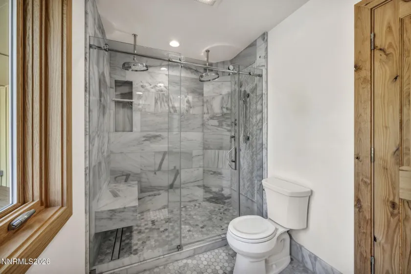 1097 Meadowlark, Gardnerville, Nevada 89460, 5 Bedrooms Bedrooms, ,3 BathroomsBathrooms,Residential,Residential,Meadowlark,260005485