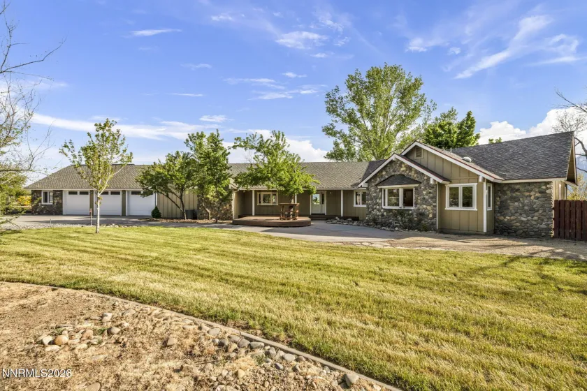 1097 Meadowlark, Gardnerville, Nevada 89460, 5 Bedrooms Bedrooms, ,3 BathroomsBathrooms,Residential,Residential,Meadowlark,260005485