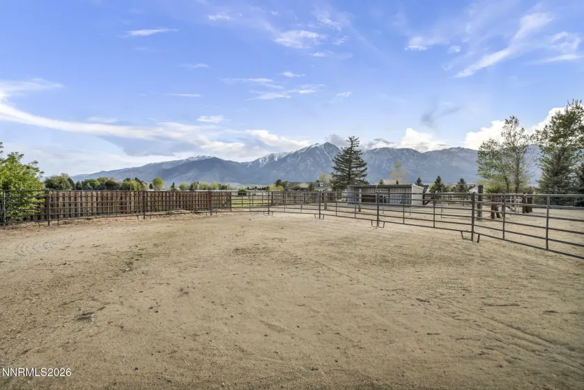 1097 Meadowlark, Gardnerville, Nevada 89460, 5 Bedrooms Bedrooms, ,3 BathroomsBathrooms,Residential,Residential,Meadowlark,260005485