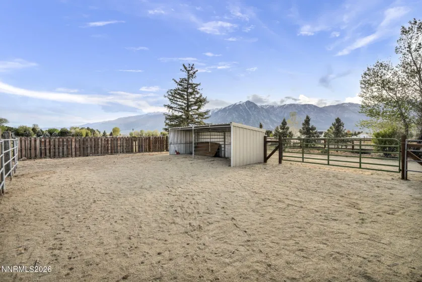 1097 Meadowlark, Gardnerville, Nevada 89460, 5 Bedrooms Bedrooms, ,3 BathroomsBathrooms,Residential,Residential,Meadowlark,260005485
