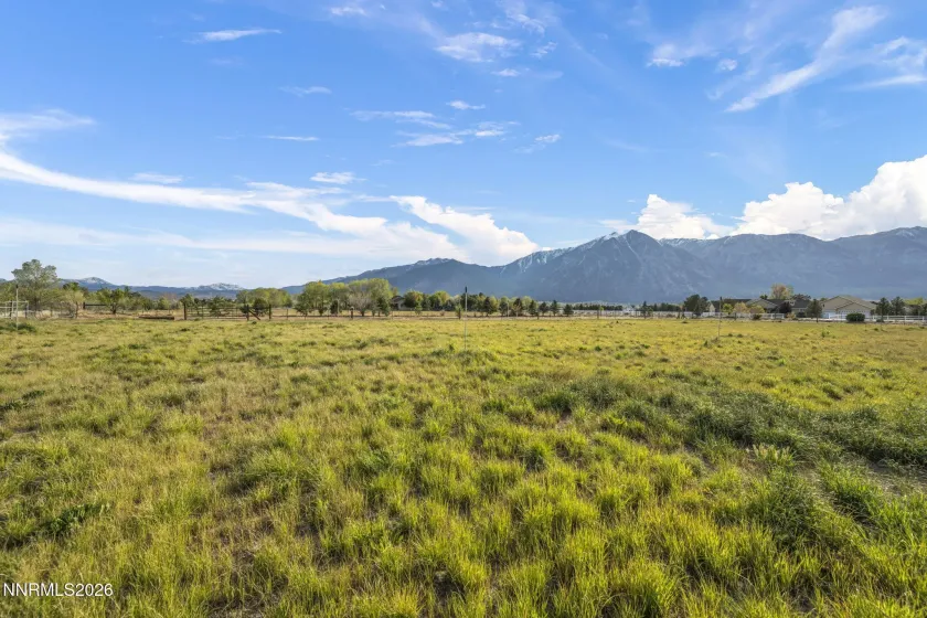 1097 Meadowlark, Gardnerville, Nevada 89460, 5 Bedrooms Bedrooms, ,3 BathroomsBathrooms,Residential,Residential,Meadowlark,260005485