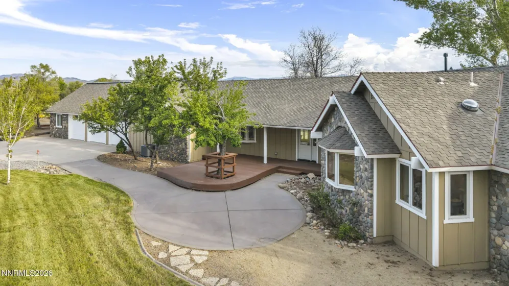 1097 Meadowlark, Gardnerville, Nevada 89460, 5 Bedrooms Bedrooms, ,3 BathroomsBathrooms,Residential,Residential,Meadowlark,260005485