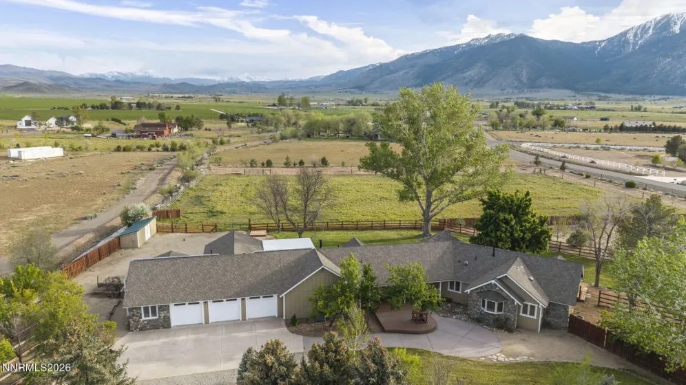 1097 Meadowlark, Gardnerville, Nevada 89460, 5 Bedrooms Bedrooms, ,3 BathroomsBathrooms,Residential,Residential,Meadowlark,260005485