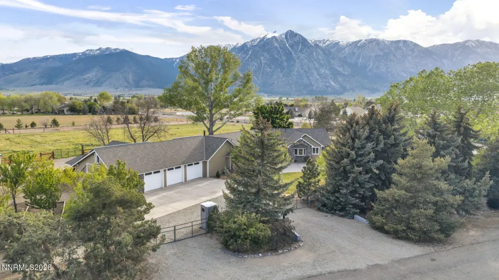 1097 Meadowlark, Gardnerville, Nevada 89460, 5 Bedrooms Bedrooms, ,3 BathroomsBathrooms,Residential,Residential,Meadowlark,260005485