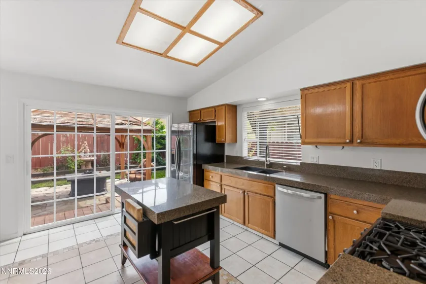 1784 Sabatino, Sparks, Nevada 89434, 3 Bedrooms Bedrooms, ,2 BathroomsBathrooms,Residential,Residential,Sabatino,260005491