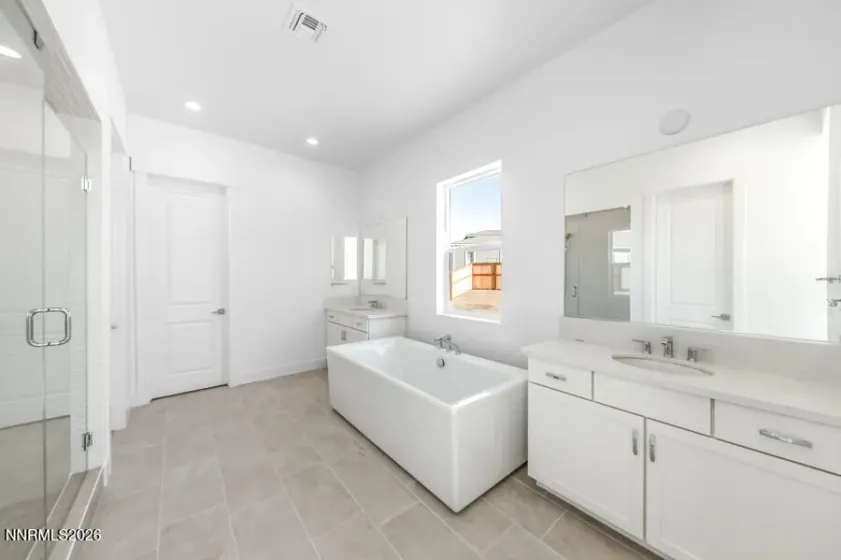 520 Hutchinson, Sparks, Nevada 89441, 4 Bedrooms Bedrooms, ,4 BathroomsBathrooms,Residential,Residential,Hutchinson,260005495