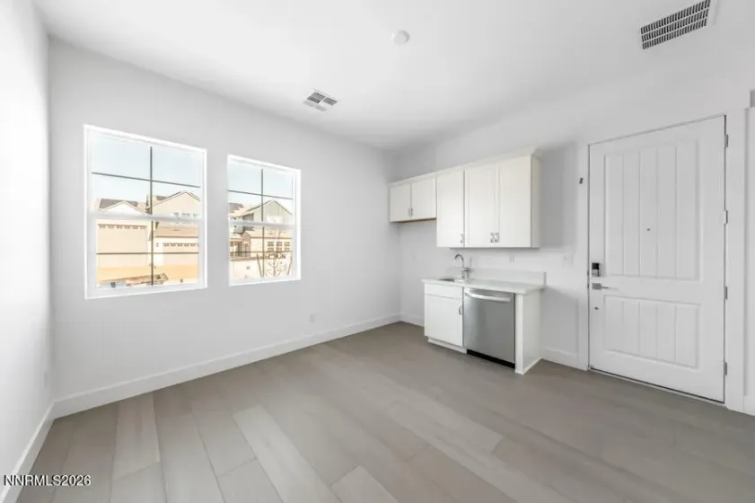 520 Hutchinson, Sparks, Nevada 89441, 4 Bedrooms Bedrooms, ,4 BathroomsBathrooms,Residential,Residential,Hutchinson,260005495
