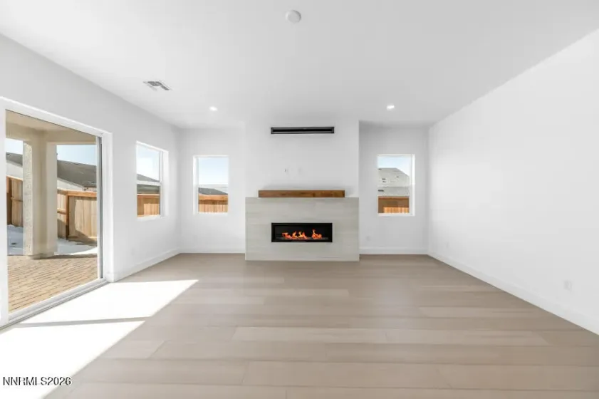 520 Hutchinson, Sparks, Nevada 89441, 4 Bedrooms Bedrooms, ,4 BathroomsBathrooms,Residential,Residential,Hutchinson,260005495