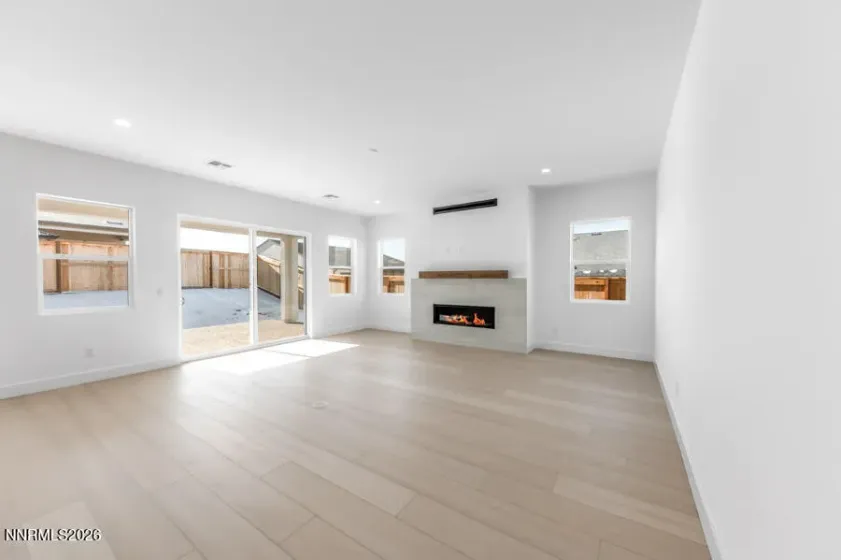 520 Hutchinson, Sparks, Nevada 89441, 4 Bedrooms Bedrooms, ,4 BathroomsBathrooms,Residential,Residential,Hutchinson,260005495