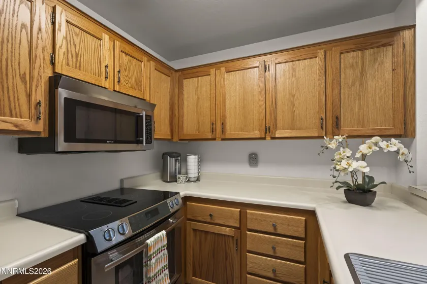 807 Alder, Incline Village, Nevada 89451, 2 Bedrooms Bedrooms, ,2 BathroomsBathrooms,Residential,Residential,Alder,260005499