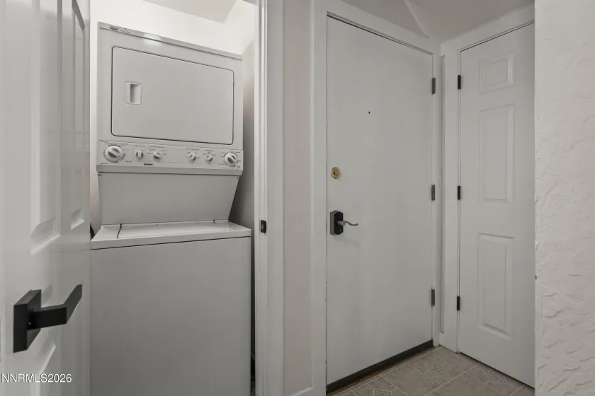 807 Alder, Incline Village, Nevada 89451, 2 Bedrooms Bedrooms, ,2 BathroomsBathrooms,Residential,Residential,Alder,260005499