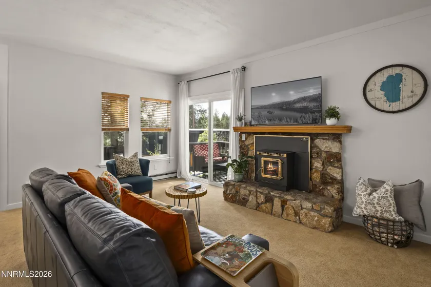 807 Alder, Incline Village, Nevada 89451, 2 Bedrooms Bedrooms, ,2 BathroomsBathrooms,Residential,Residential,Alder,260005499