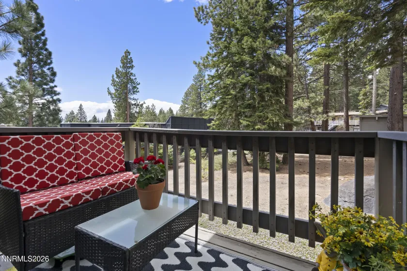 807 Alder, Incline Village, Nevada 89451, 2 Bedrooms Bedrooms, ,2 BathroomsBathrooms,Residential,Residential,Alder,260005499