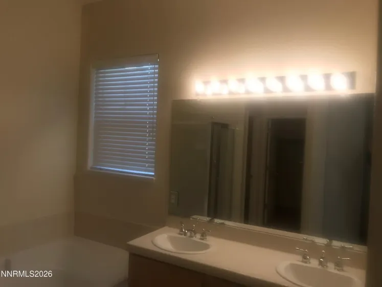 7874 Tormes, Sparks, Nevada 89436, 3 Bedrooms Bedrooms, ,2 BathroomsBathrooms,Residential,Residential,Tormes,260001832