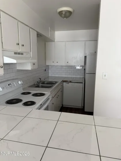 1375 Carlin, Reno, Nevada 89503, 2 Bedrooms Bedrooms, ,1 BathroomBathrooms,Residential Lease,Manufactured,Carlin,0,260005504