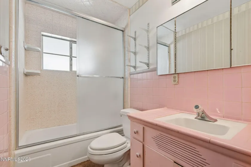 825 Capitol Hill, Reno, Nevada 89502, 2 Bedrooms Bedrooms, ,2 BathroomsBathrooms,Residential,Residential,Capitol Hill,260005514