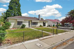 825 Capitol Hill, Reno, Nevada 89502, 2 Bedrooms Bedrooms, ,2 BathroomsBathrooms,Residential,Residential,Capitol Hill,260005514