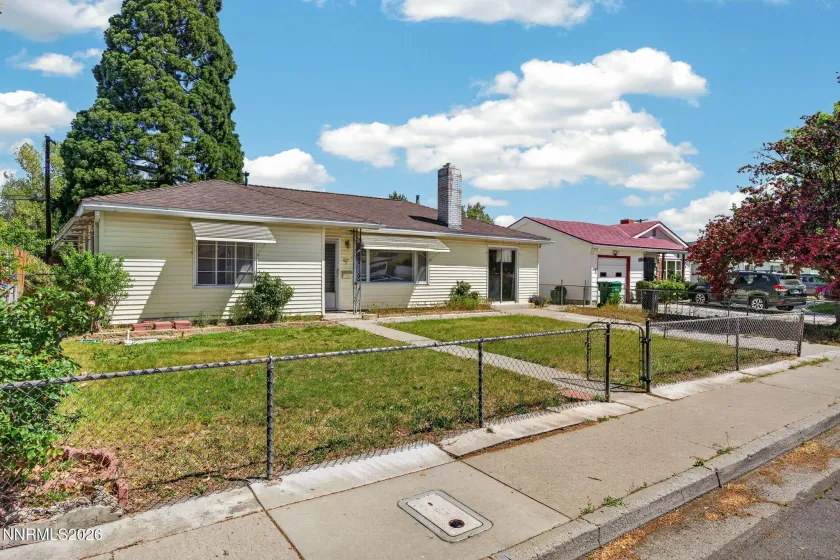 825 Capitol Hill, Reno, Nevada 89502, 2 Bedrooms Bedrooms, ,2 BathroomsBathrooms,Residential,Residential,Capitol Hill,260005514